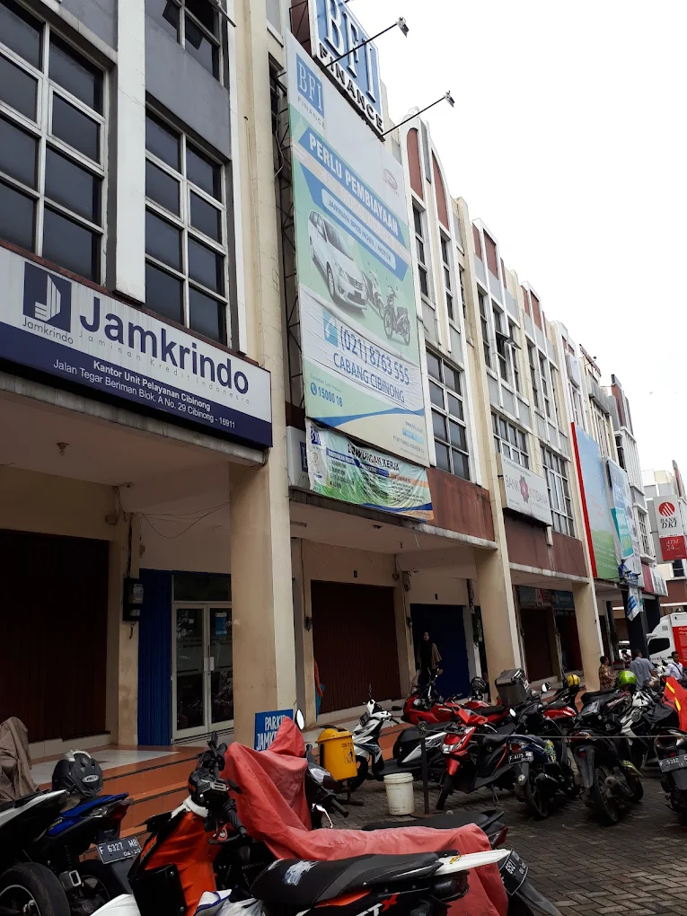 BFI Finance Cibinong